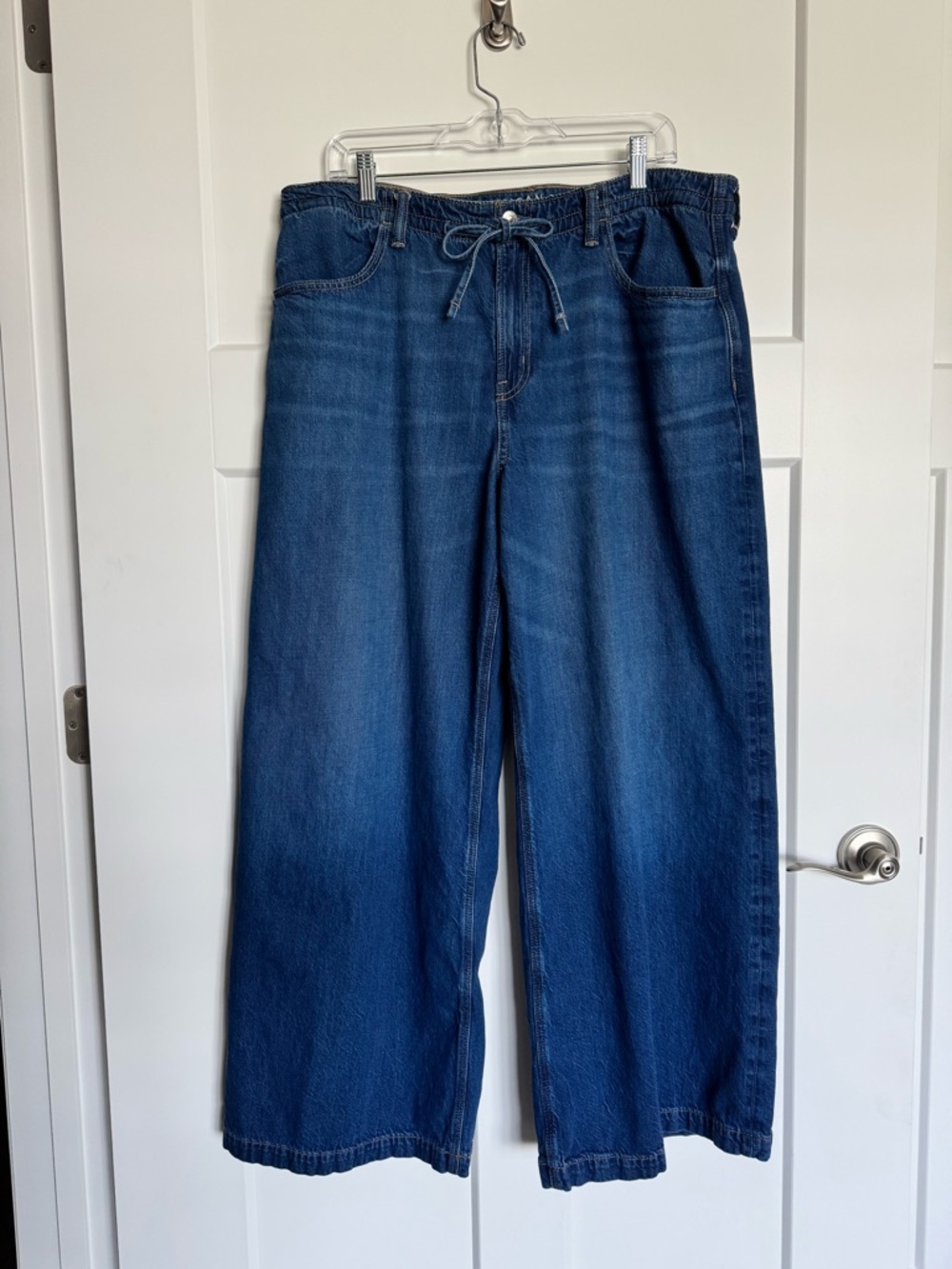American Eagle Outfitters Drape Strigid Low-Rise Ultra Wide Leg Jeans Sz 14